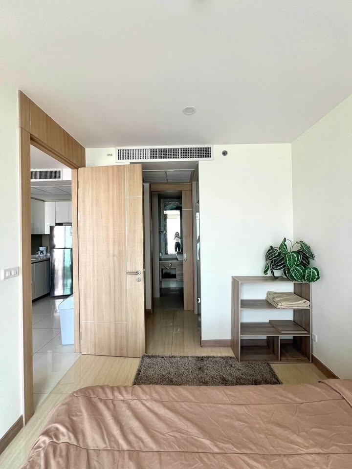 One Bedroom Condo For Rent