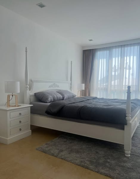 One Bedroom Condo For Rent