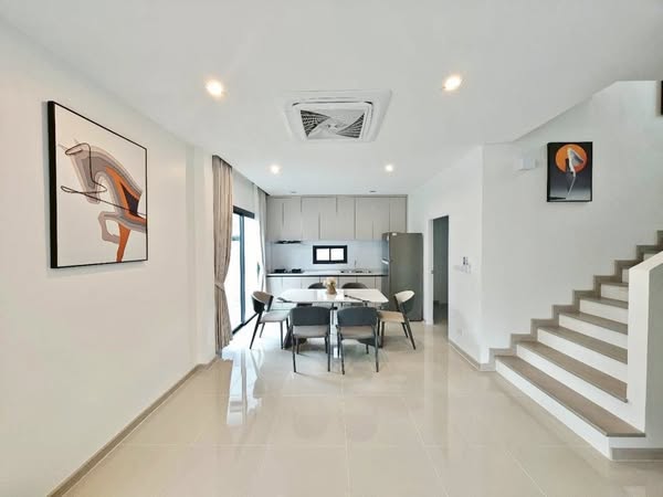 Two Storey Single House For Rent