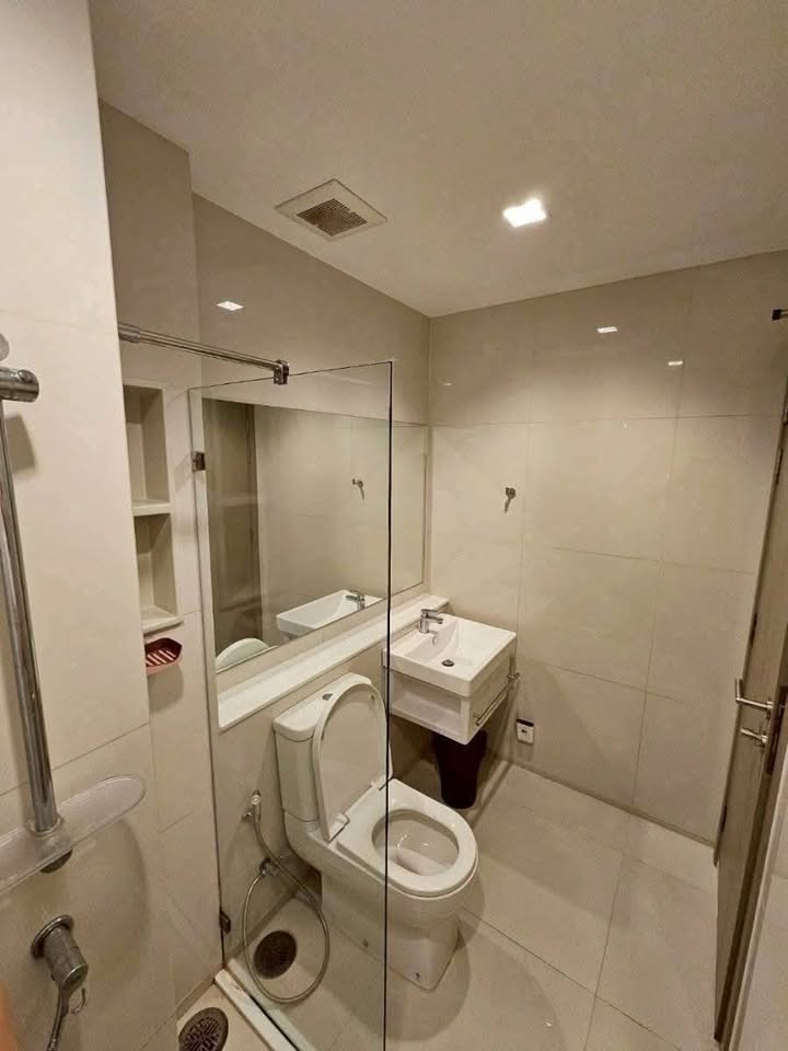 One Bedroom Condo For Rent