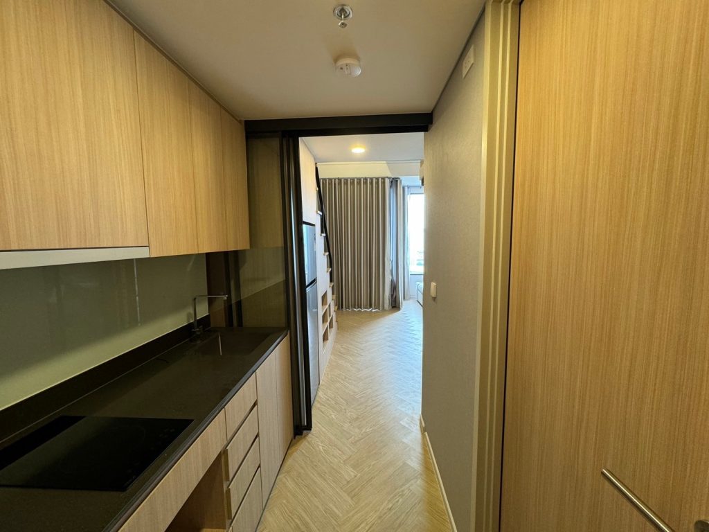 One Bedroom Condo For Rent