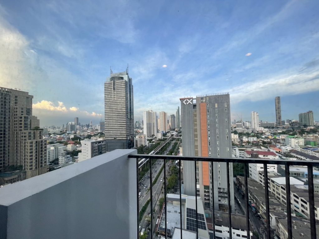 One Bedroom Condo For Rent
