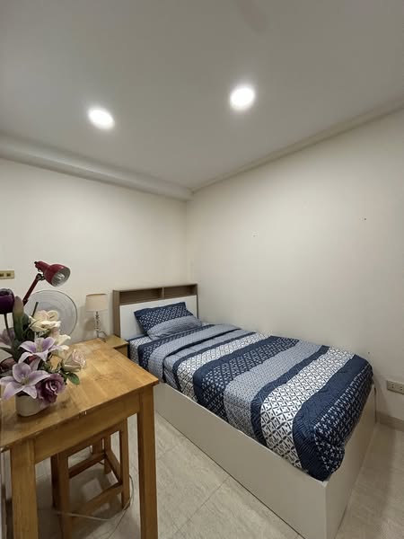Two Bedroom Condo For Rent