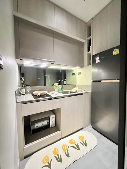 One Bedroom Condo For Rent