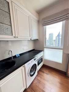 One Bedroom Condo For Rent