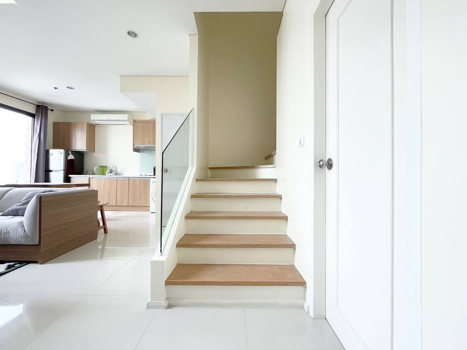 Two Bedroom Condo For Rent